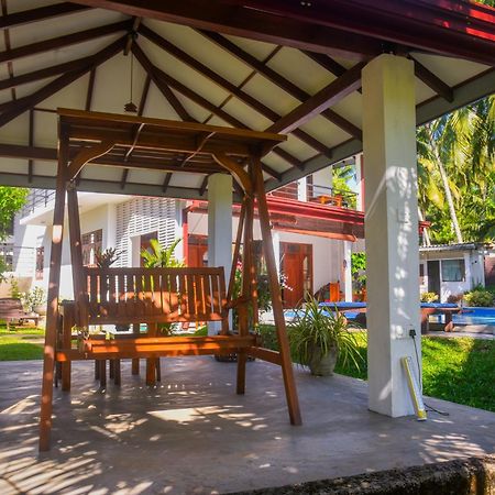 Villa A.Sms Induruwa Buitenkant foto