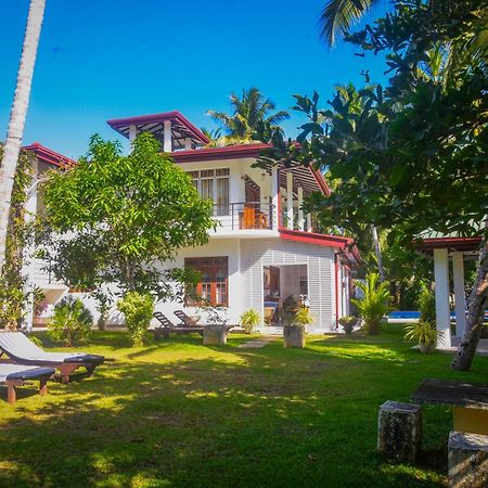 Villa A.Sms Induruwa Buitenkant foto