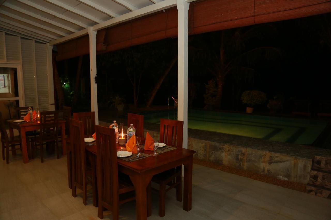 Villa A.Sms Induruwa Buitenkant foto