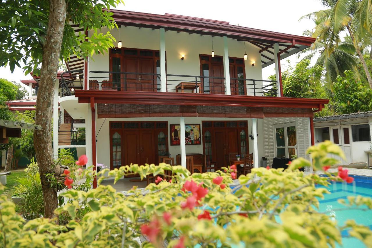 Villa A.Sms Induruwa Buitenkant foto