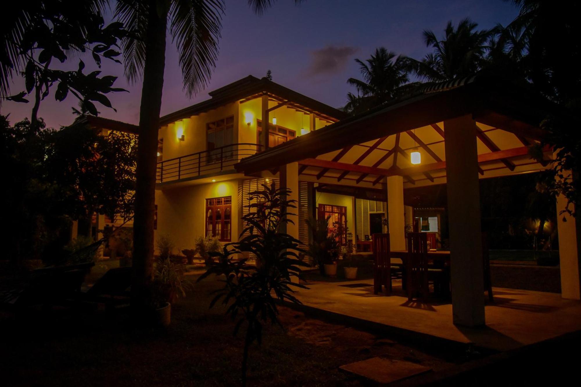 Villa A.Sms Induruwa Buitenkant foto