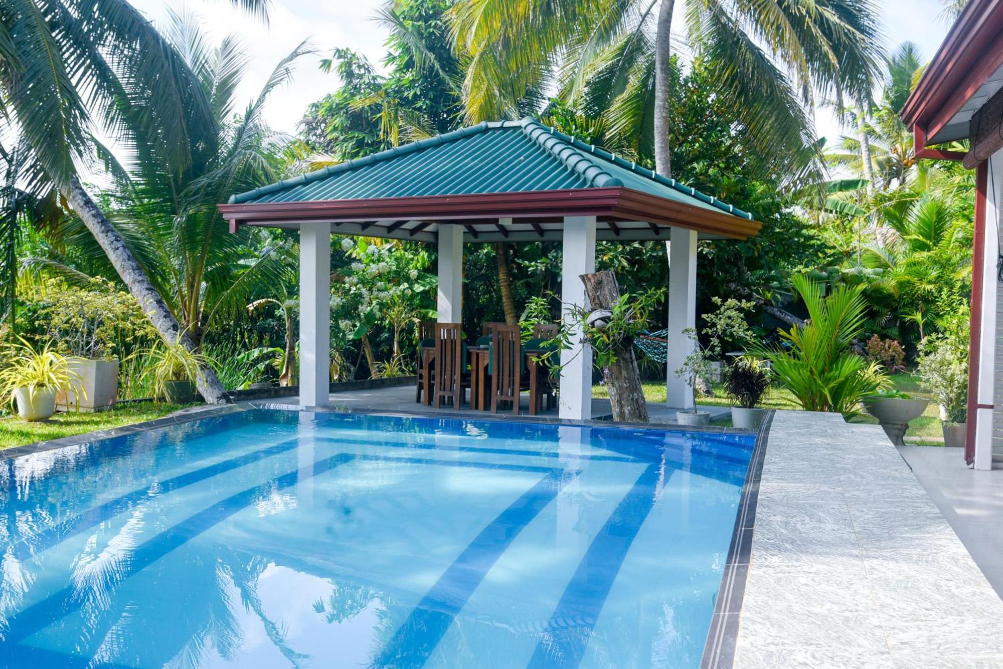 Villa A.Sms Induruwa Buitenkant foto