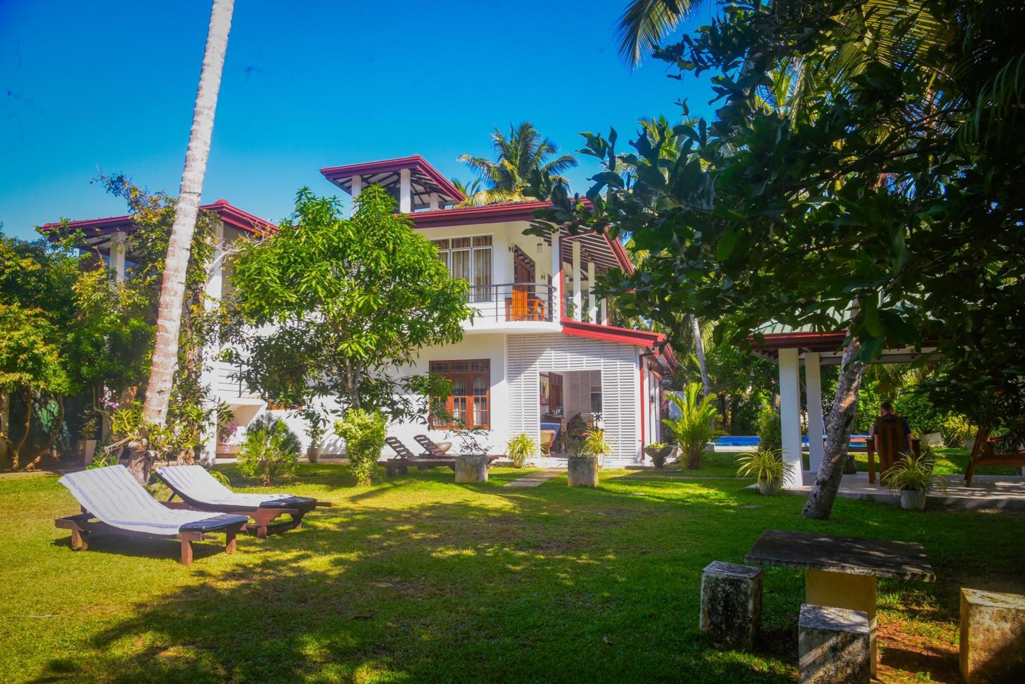 Villa A.Sms Induruwa Buitenkant foto